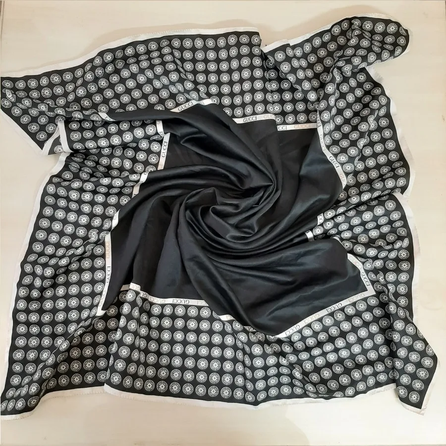 روسری ابریشمی و ساتن