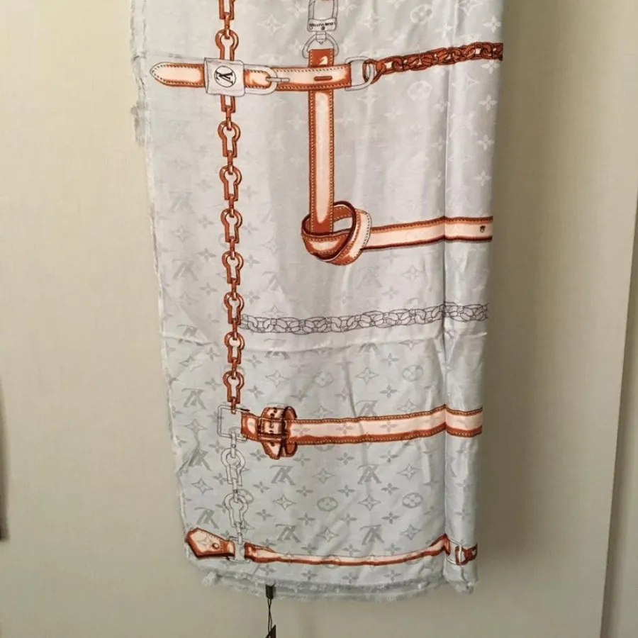 روسری LV