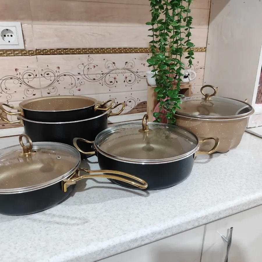 ست قابلمه طلایی