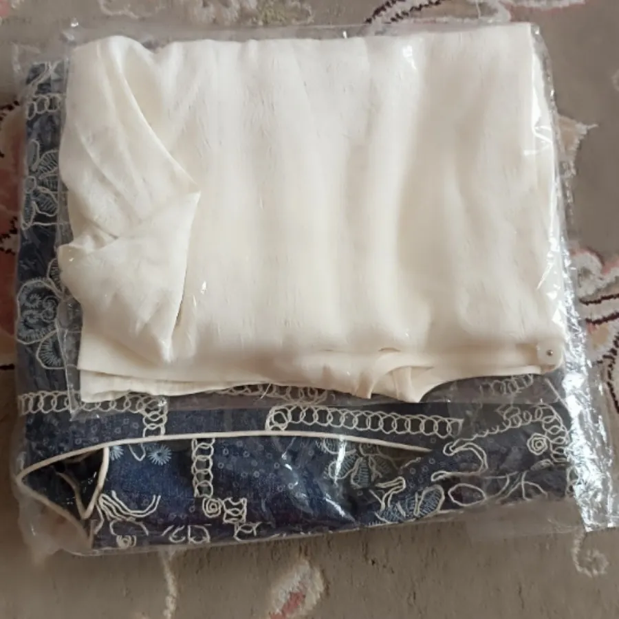 وست جین و شومیز