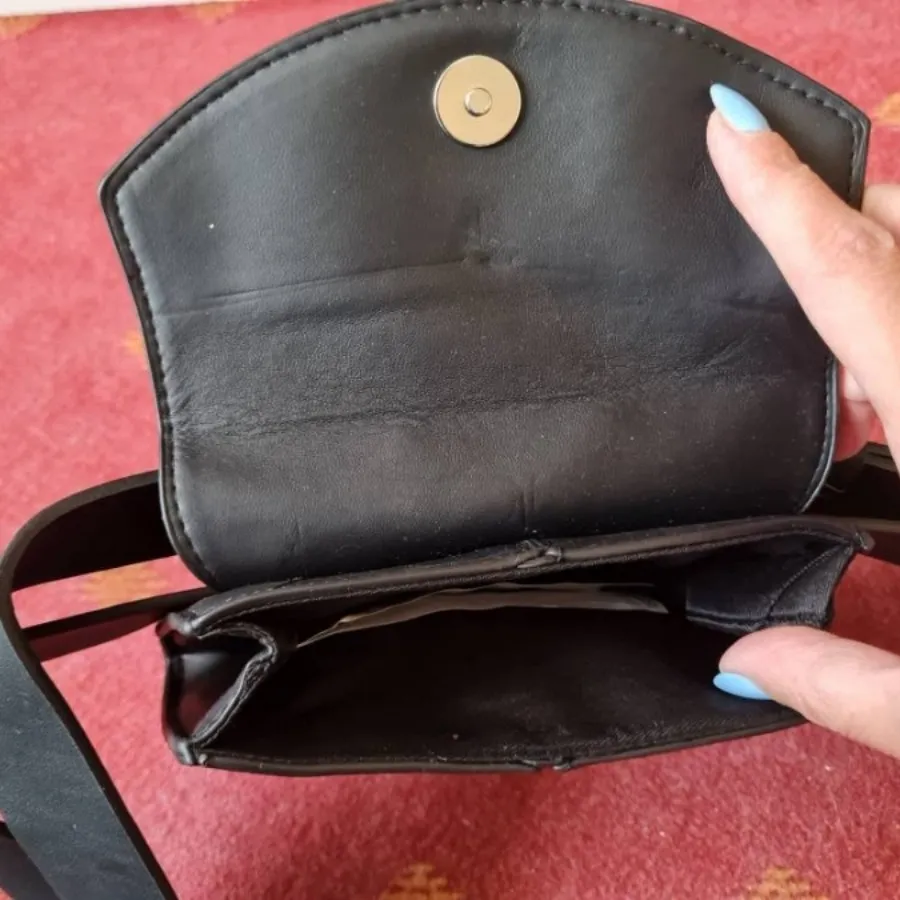 کیف کمری منگو