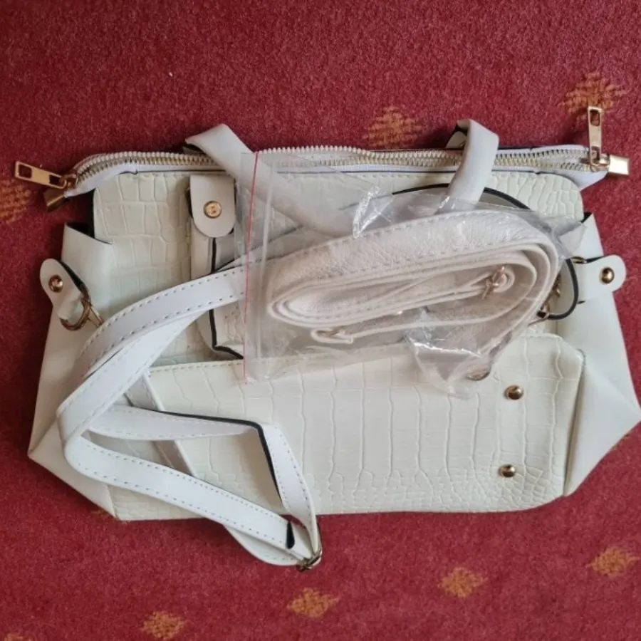 کیف دوشی زنونه