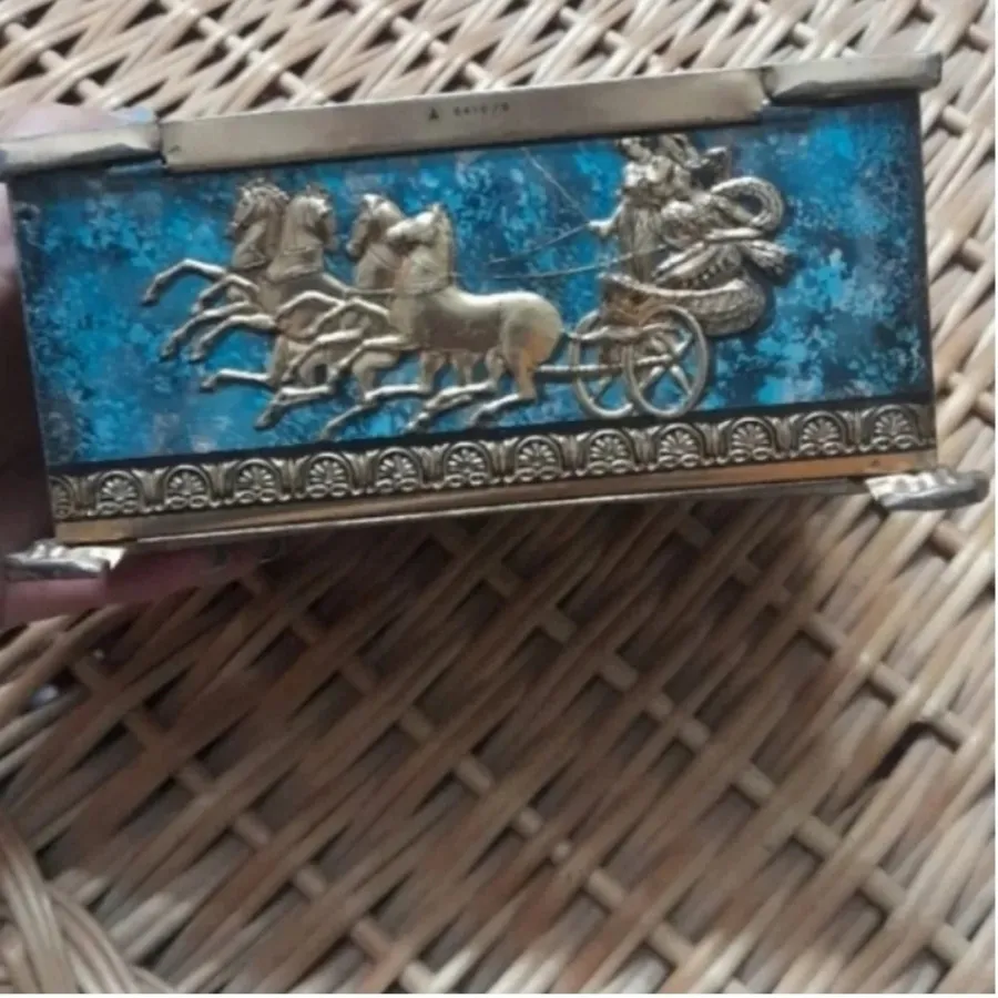 جعبه قدیمی