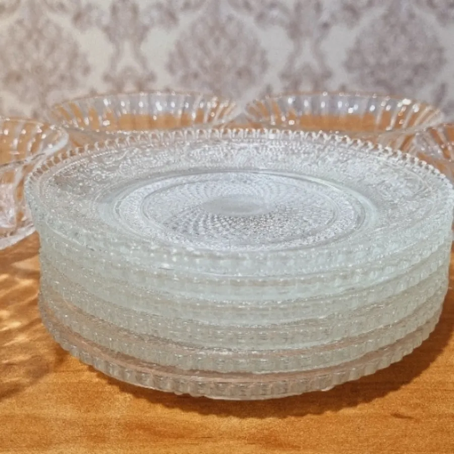 پیاله و پیش دستی