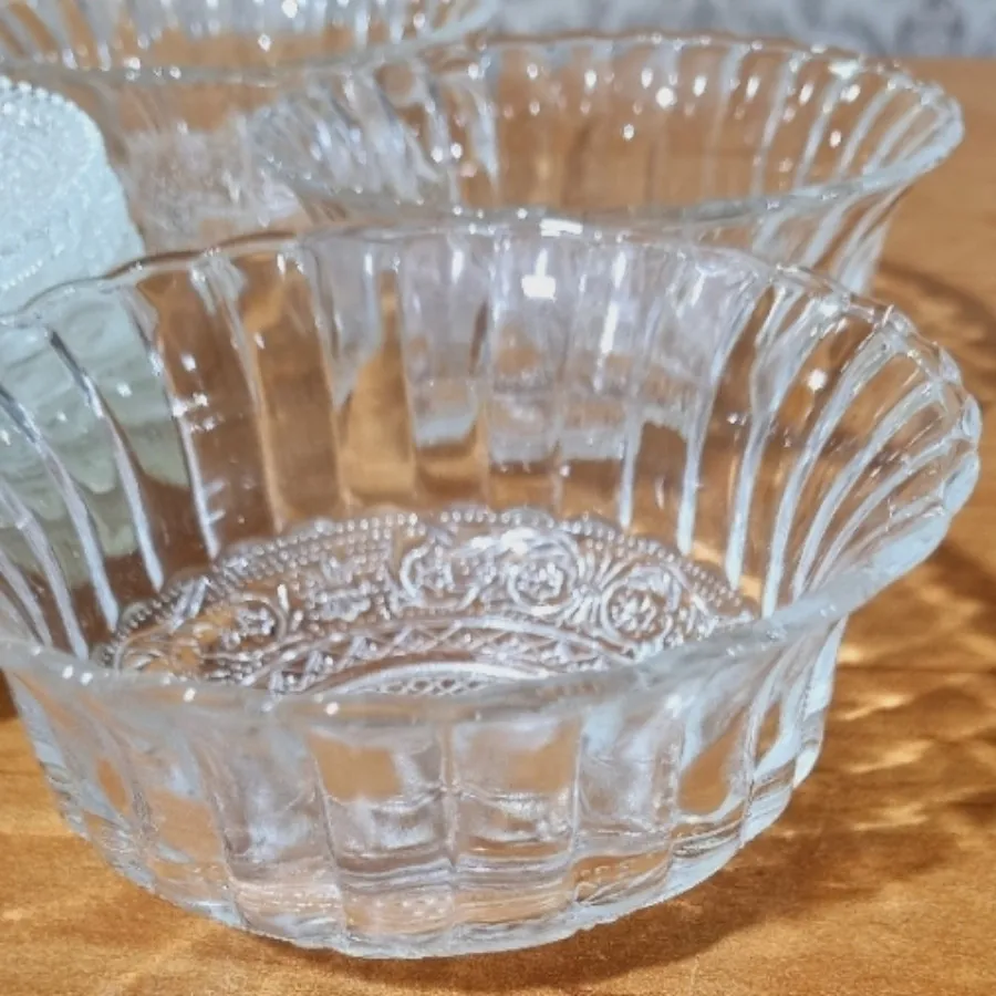 پیاله و پیش دستی