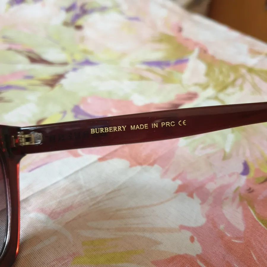 عینک آفتابی Burberry