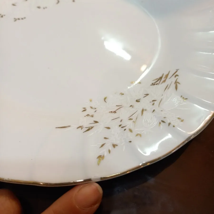 چینی زرین سرویس ناقص