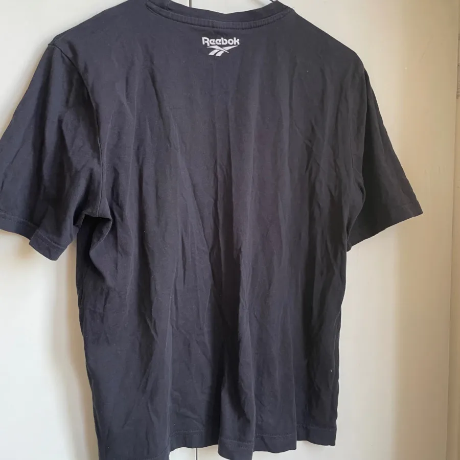 تیشرت reebok