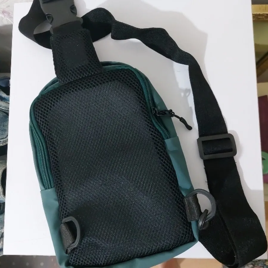 کیف سبز سبک و اسپورت