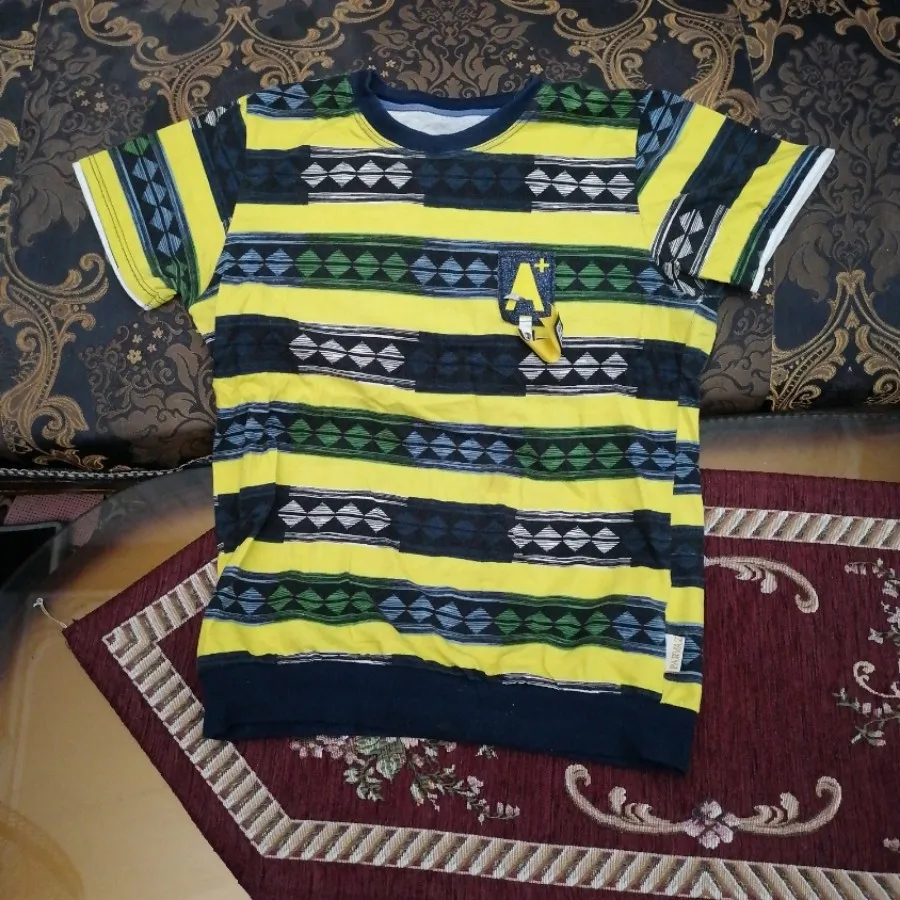 ست شلوار و تیشرت بچگانه