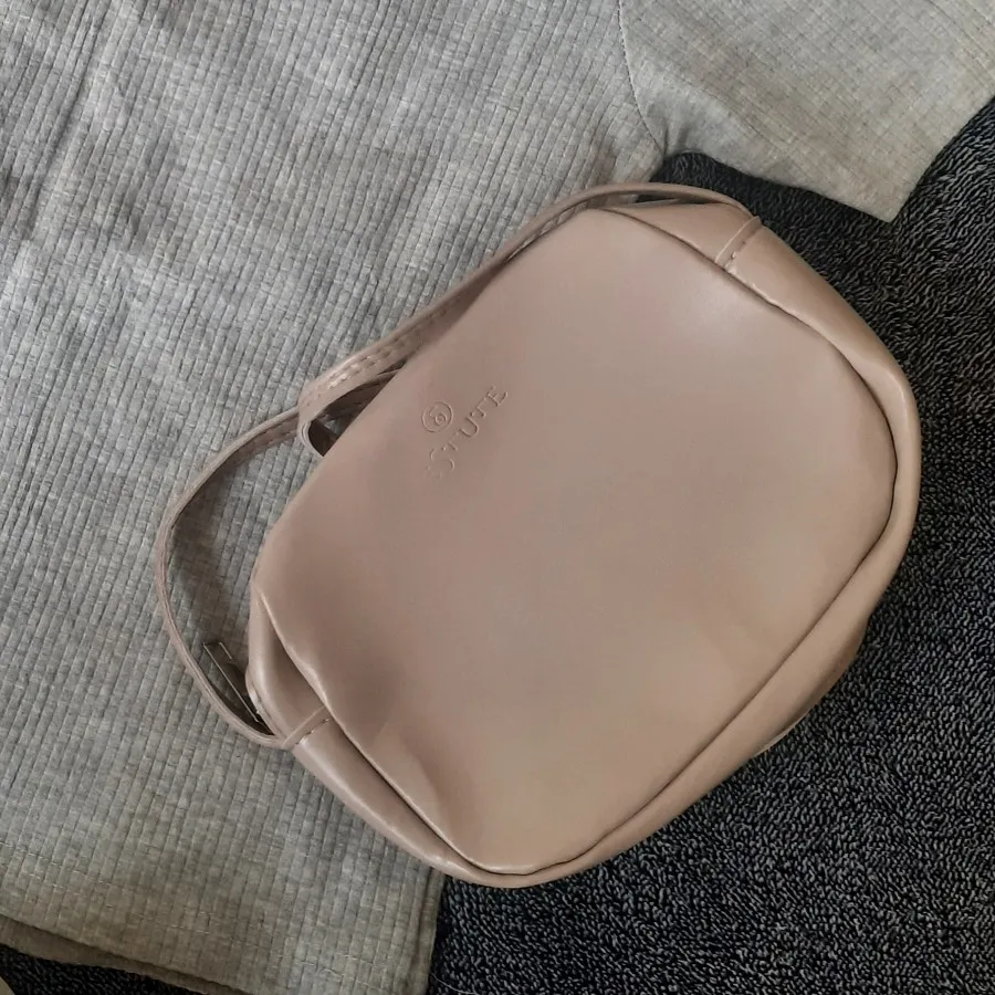 کیف دوشی estute