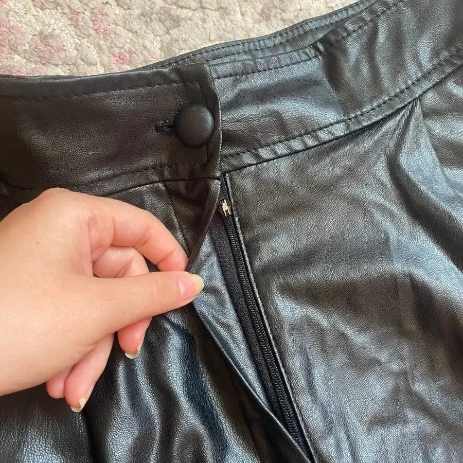 شلوارک ترک چرم