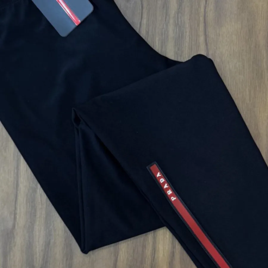 لگ Prada