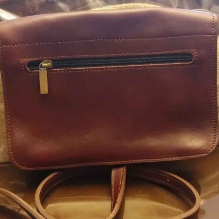 کیف چرم زرشکی