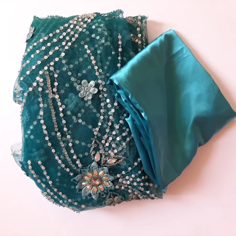پارچه کارشده سنگ دوزی