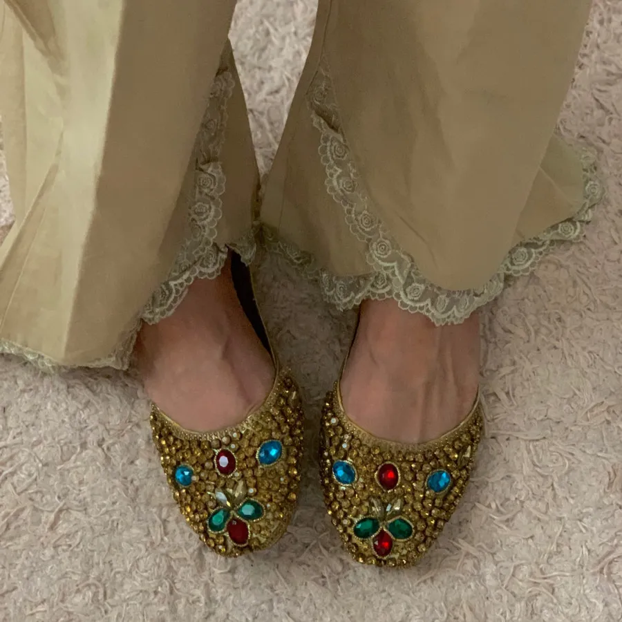 کفش طلایی