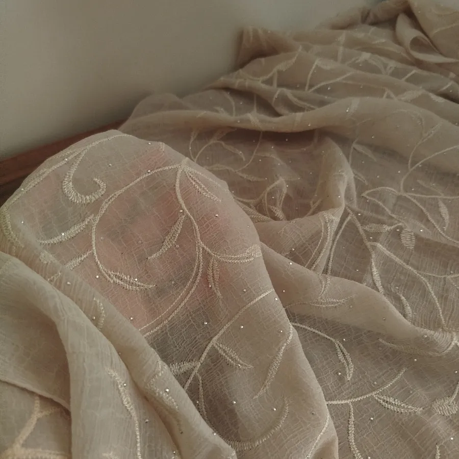 روسری گلدوزی و نگین