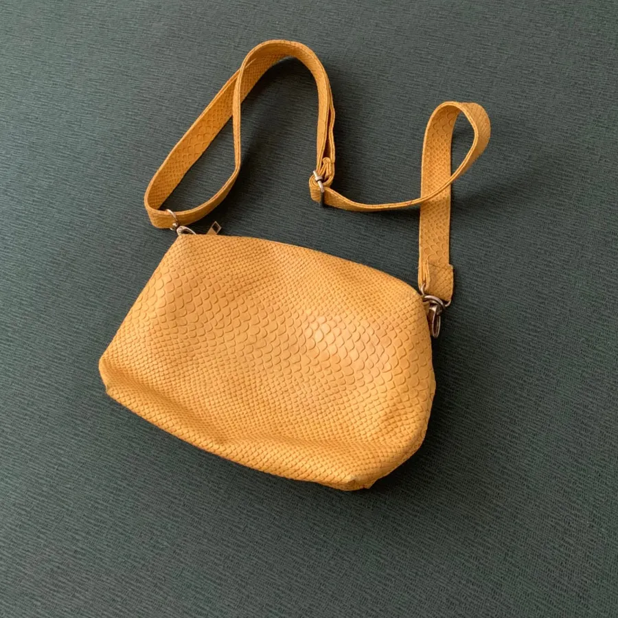 کیف دوشی خردلی