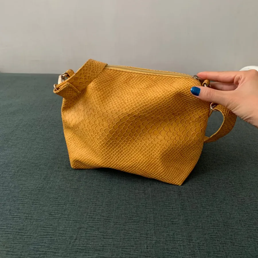 کیف دوشی خردلی