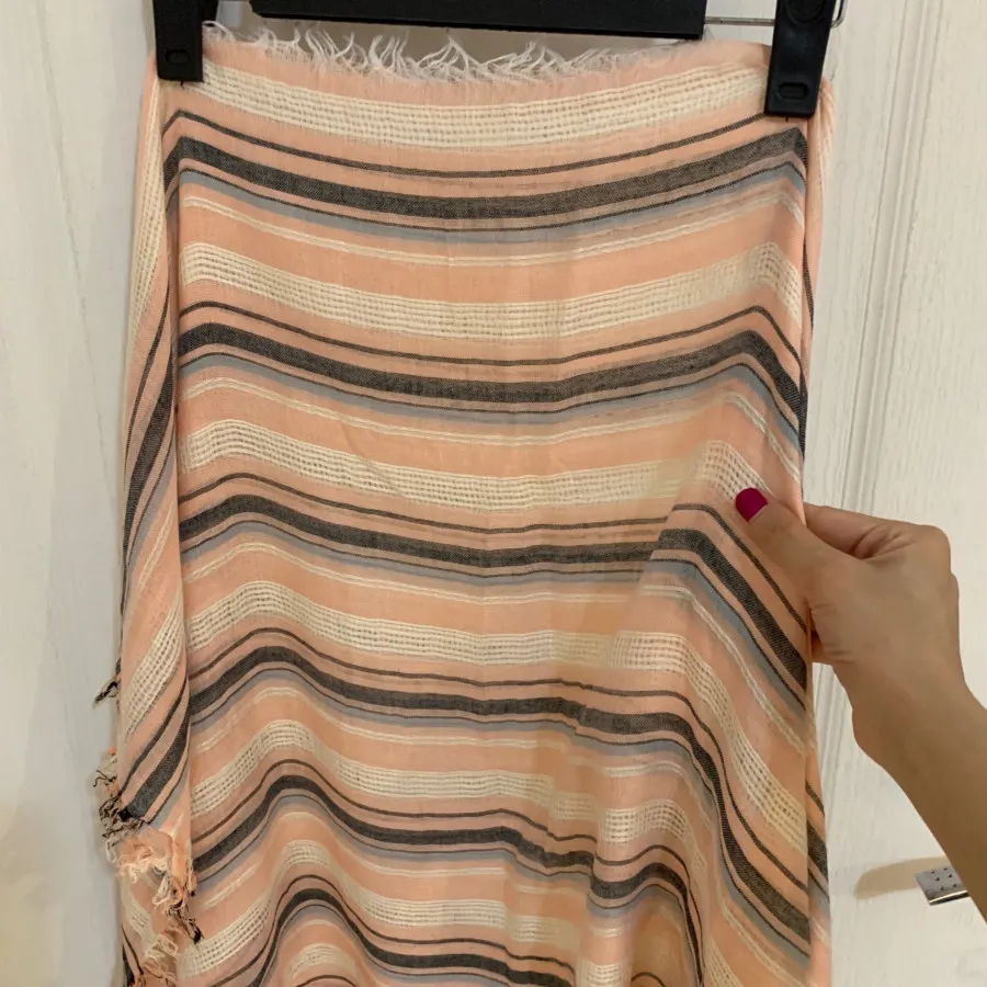 شال h&m