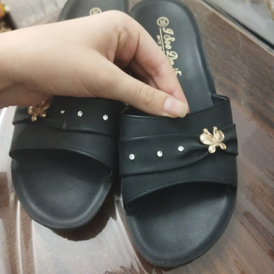 دمپایی زنانه