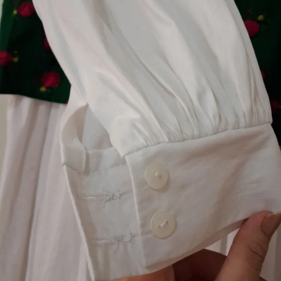 پیراهن وست