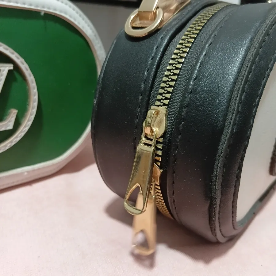 کیف ال وی