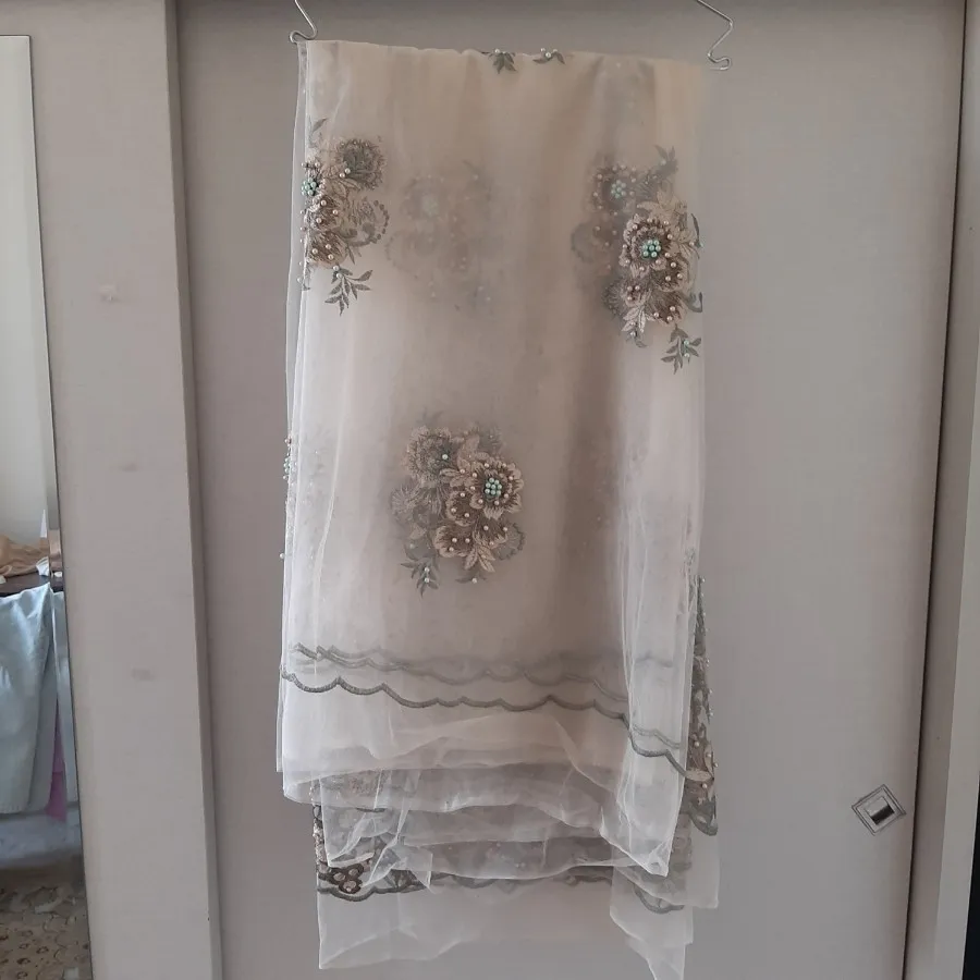 پارچه کار شده سنگ‌دوزی