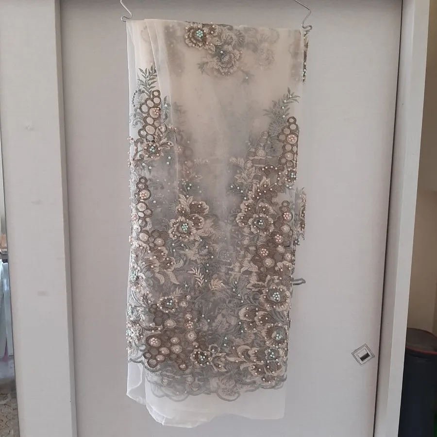 پارچه کار شده سنگ‌دوزی