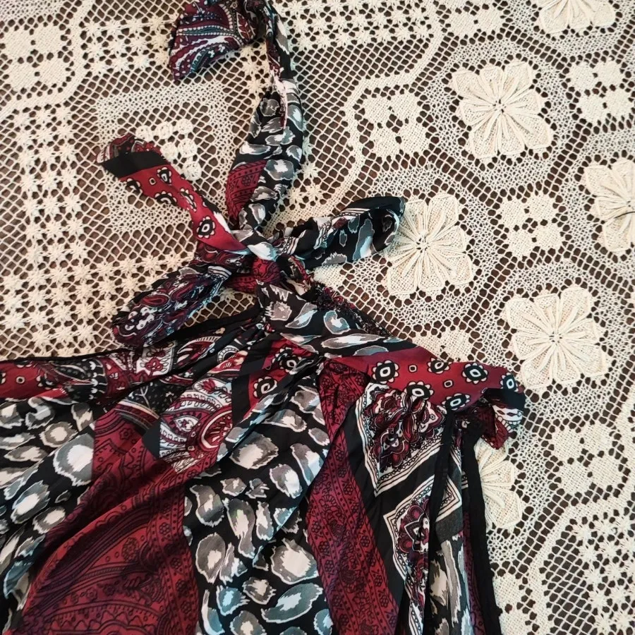 تاپ یقه گره ای ساتن