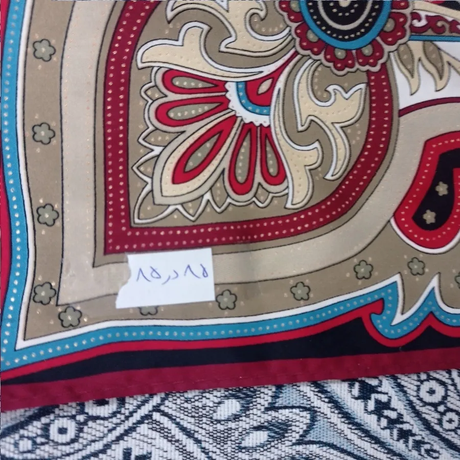 روسری ساتن