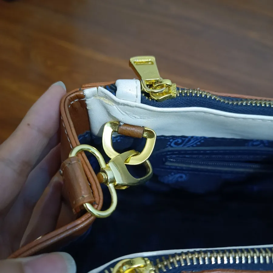 کیف چرم بوفالو سفید
