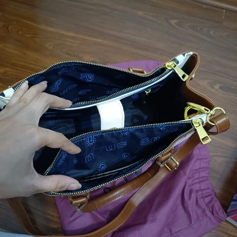 کیف چرم بوفالو سفید