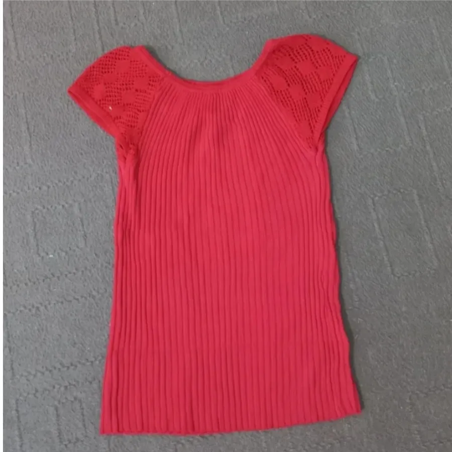 تاپ قرمز