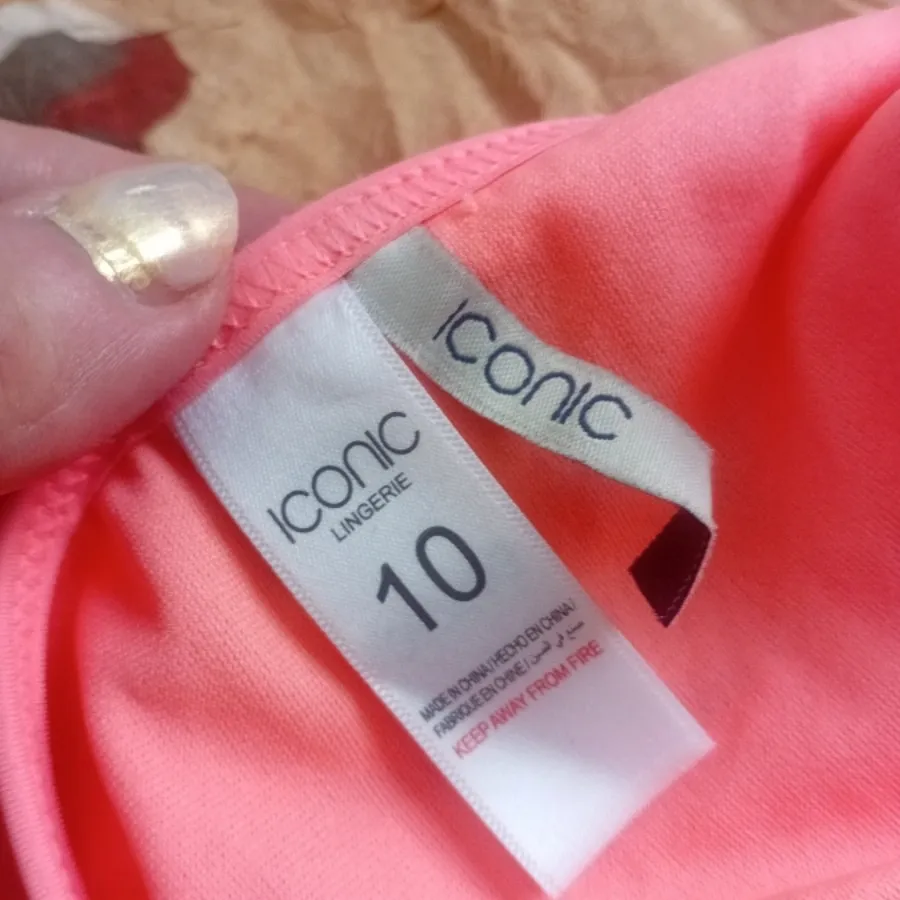 شورت  مارک Iconic