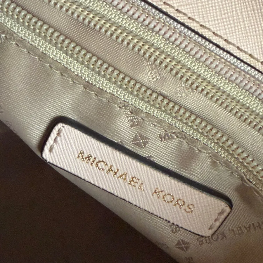 کیف اورجینال Micheal kors