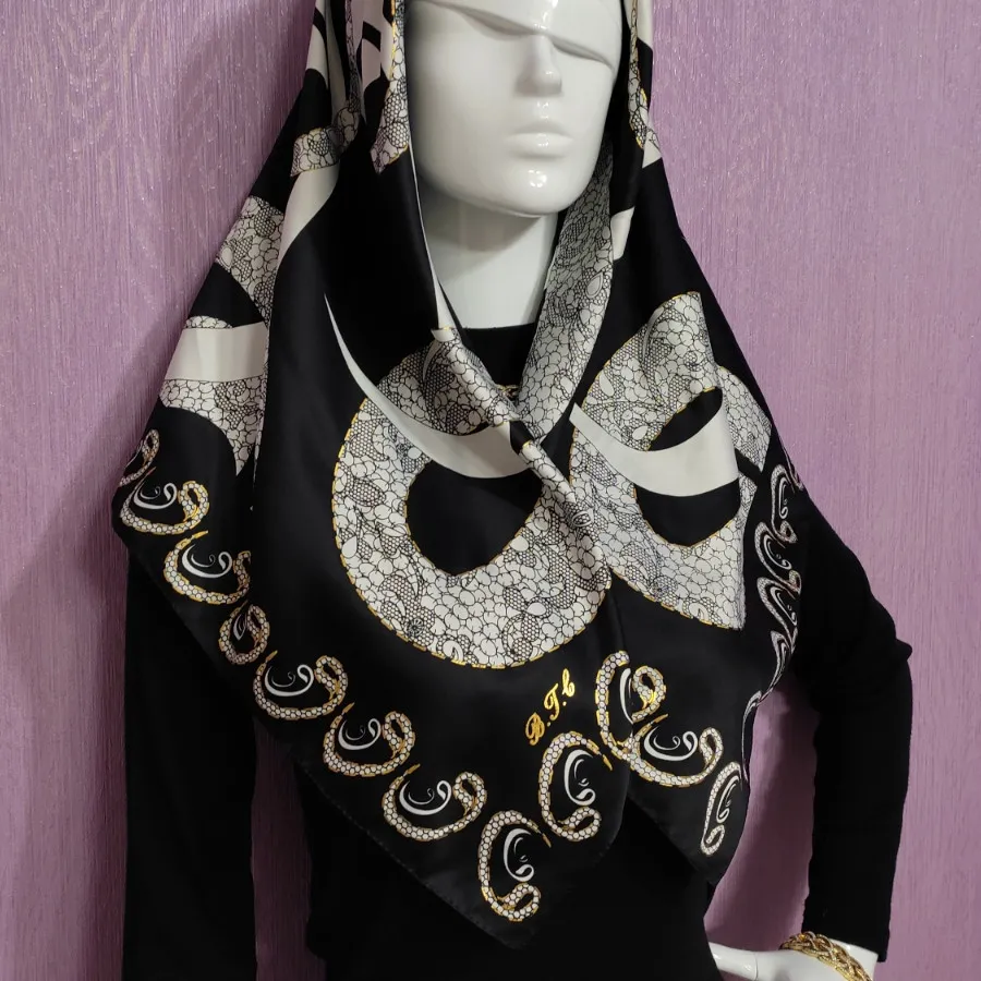 روسری ساتن طلاکوب
