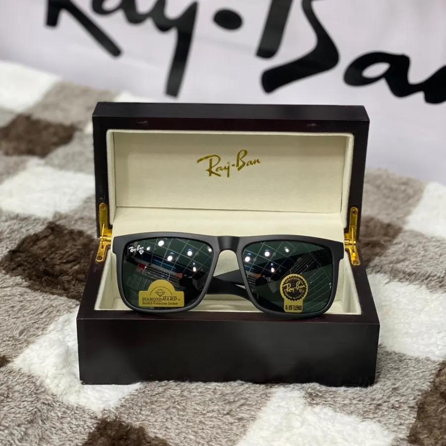 Ray ban