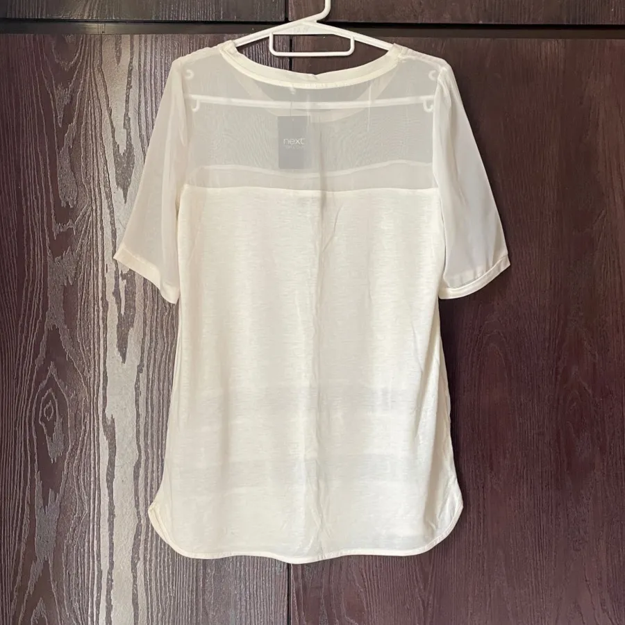 بلوز next