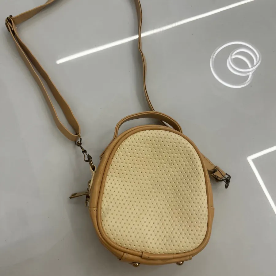 کیف کوچیک کرم