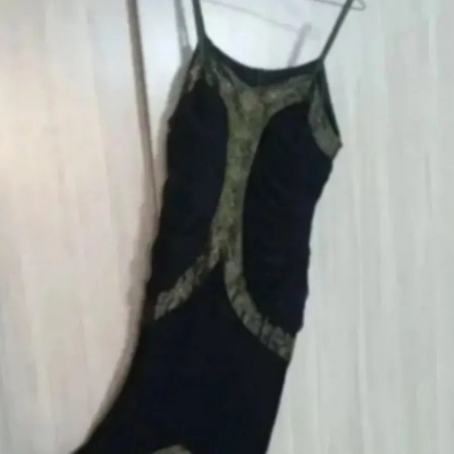 لباس مجلسی دکلته با شال