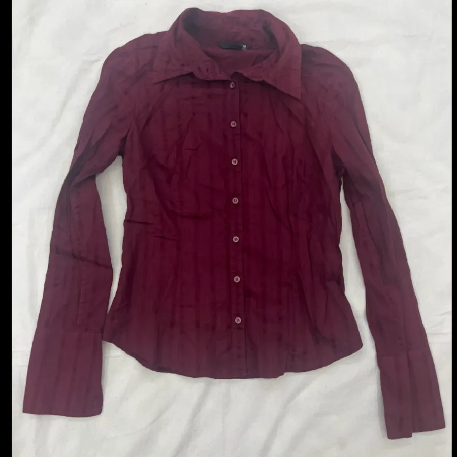 بلیز زرشکی h&m