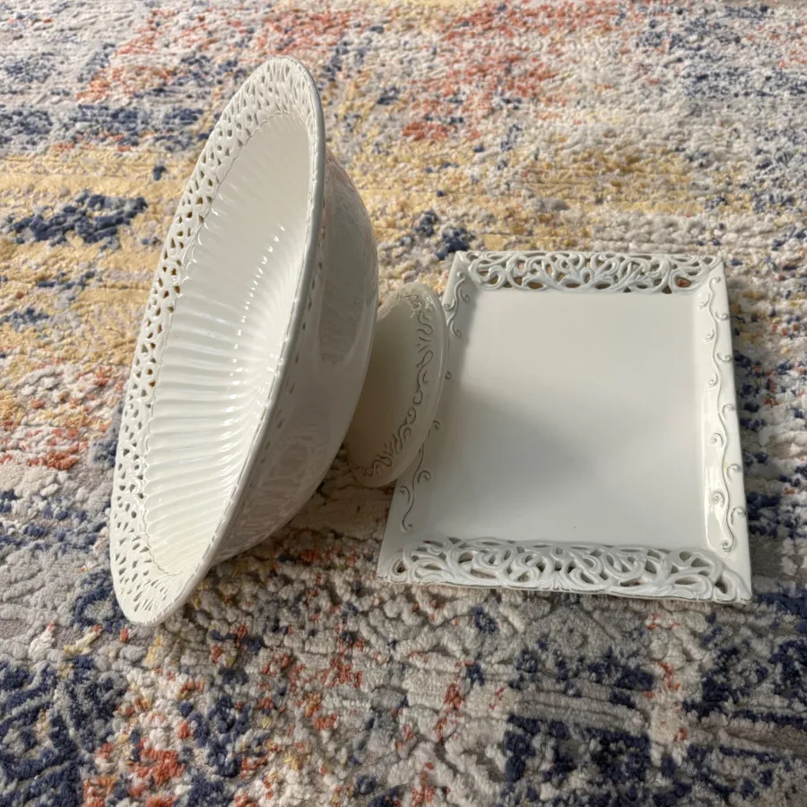 شیرینی خوری