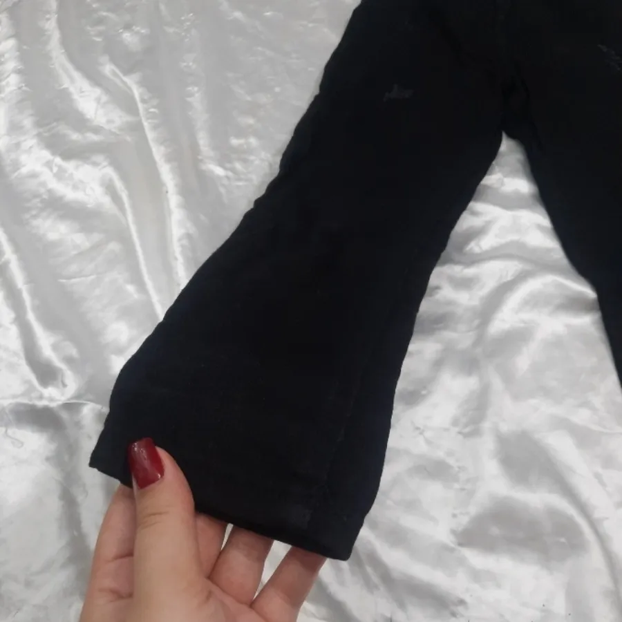 شلوار جین مشکی