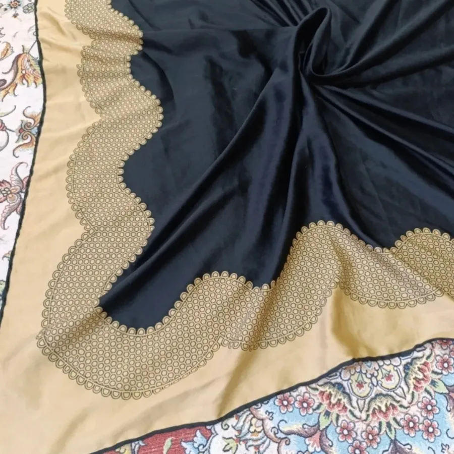 روسری ساتن