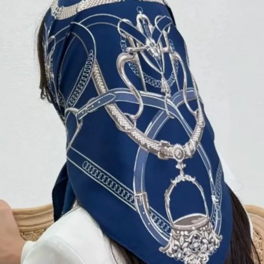مینی اسکارف