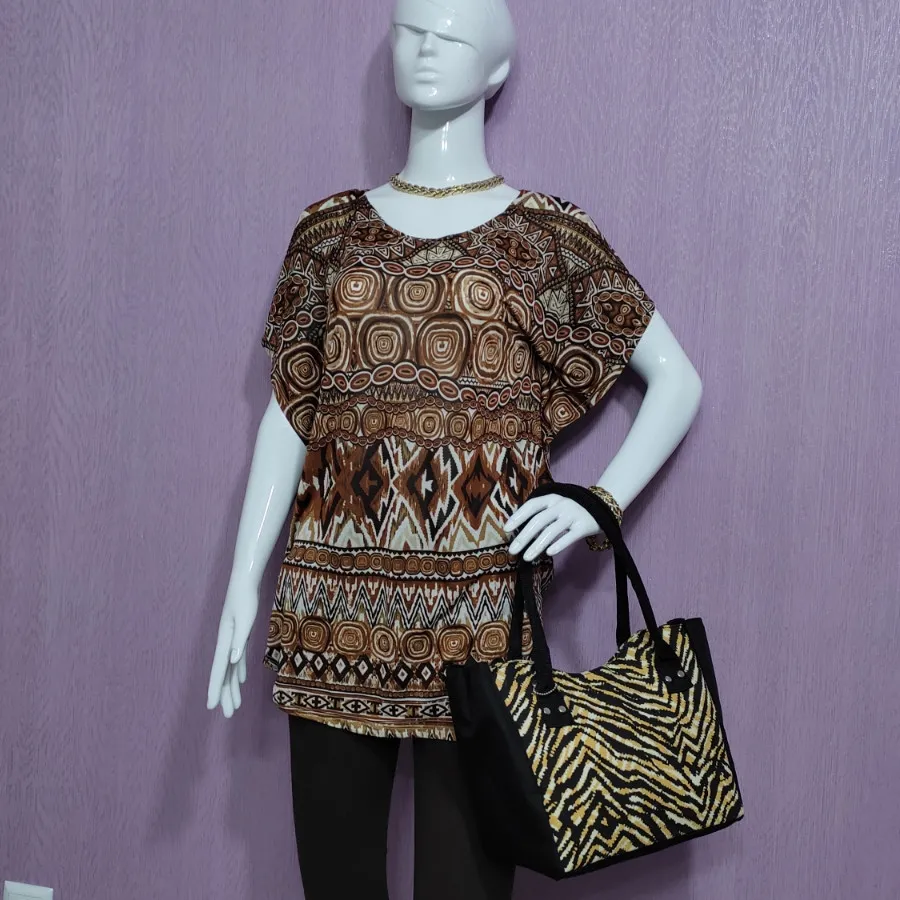 تیشرت طرح سنتی