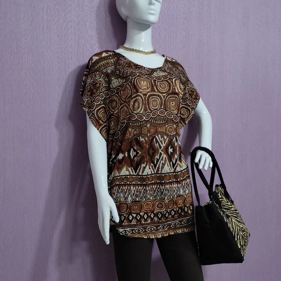 تیشرت طرح سنتی