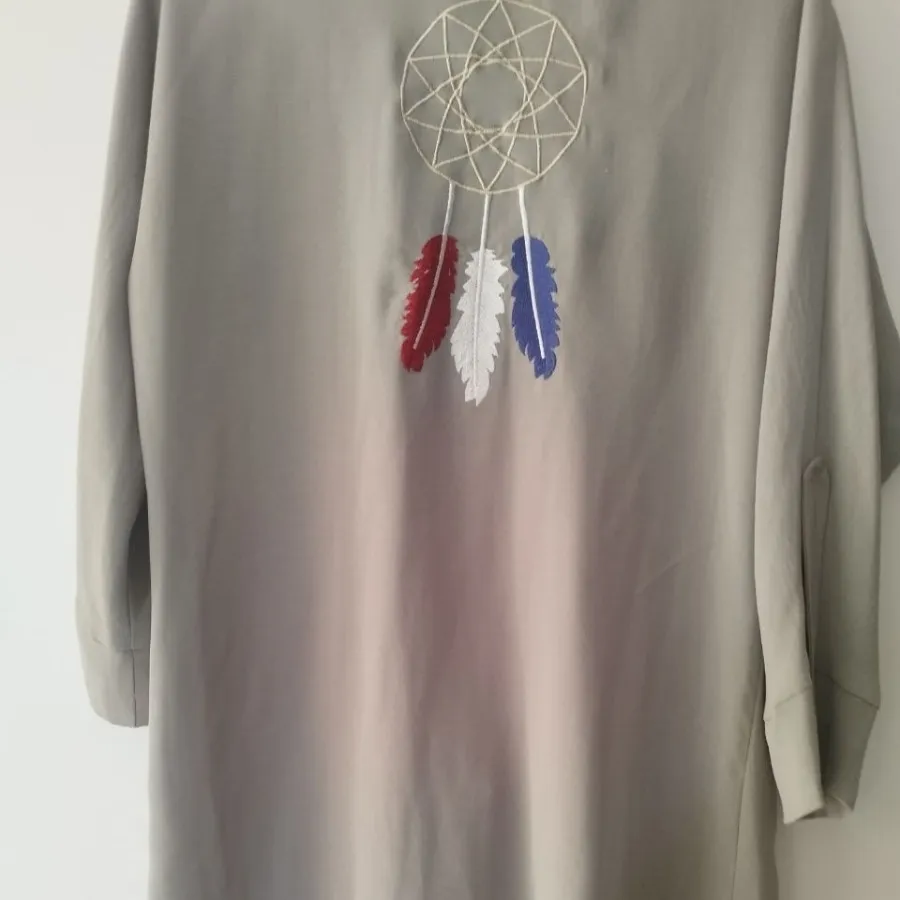 مانتو طوسی روشن