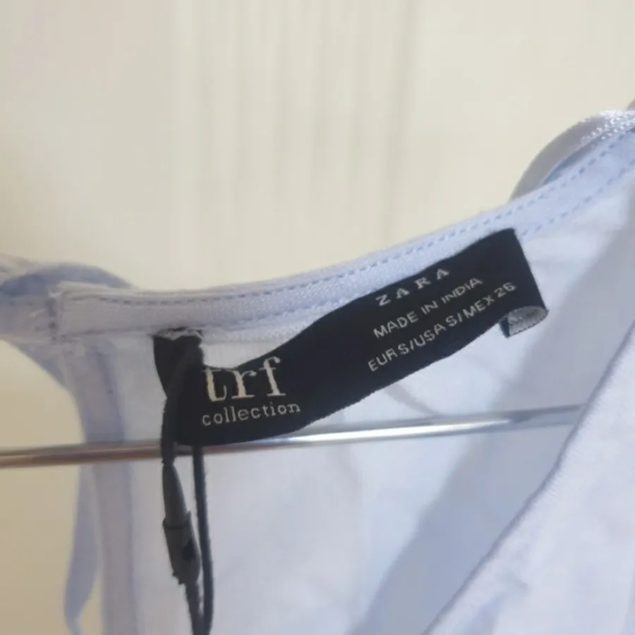 تاپ زارا ZARA
 آبی سایز s
